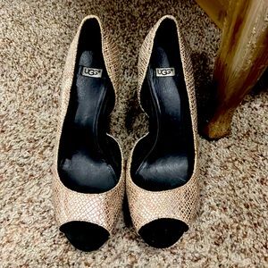 Night out Ugg shoes 👠